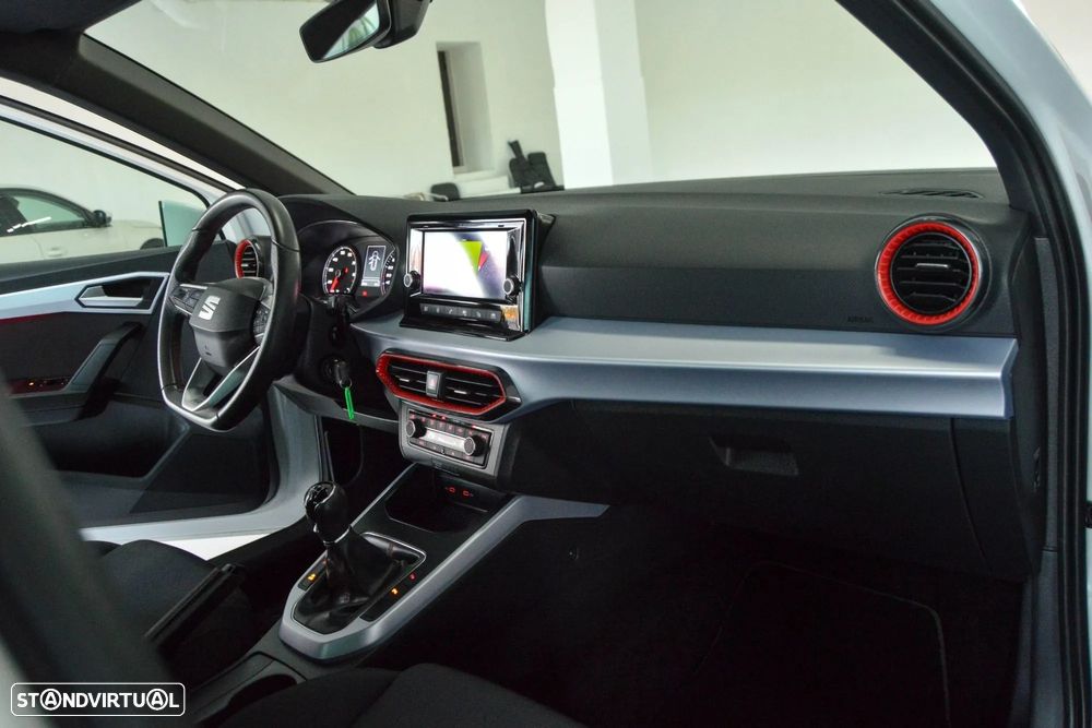 SEAT Arona 1.0 TSI FR - 9