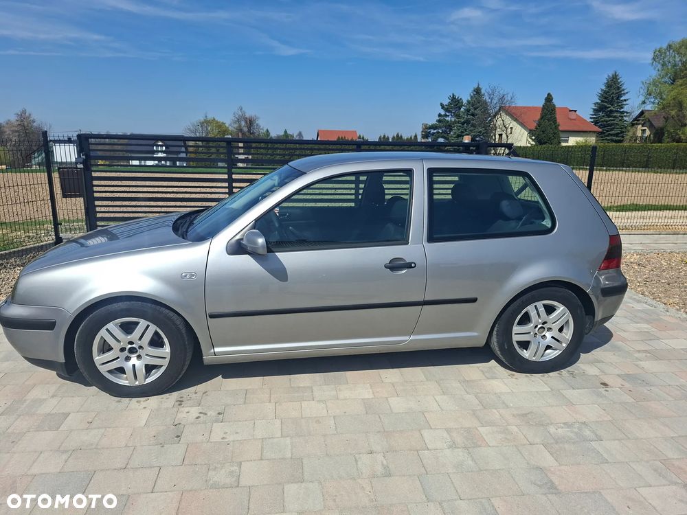 Volkswagen Golf 1.9 TDI Comfortline - 1
