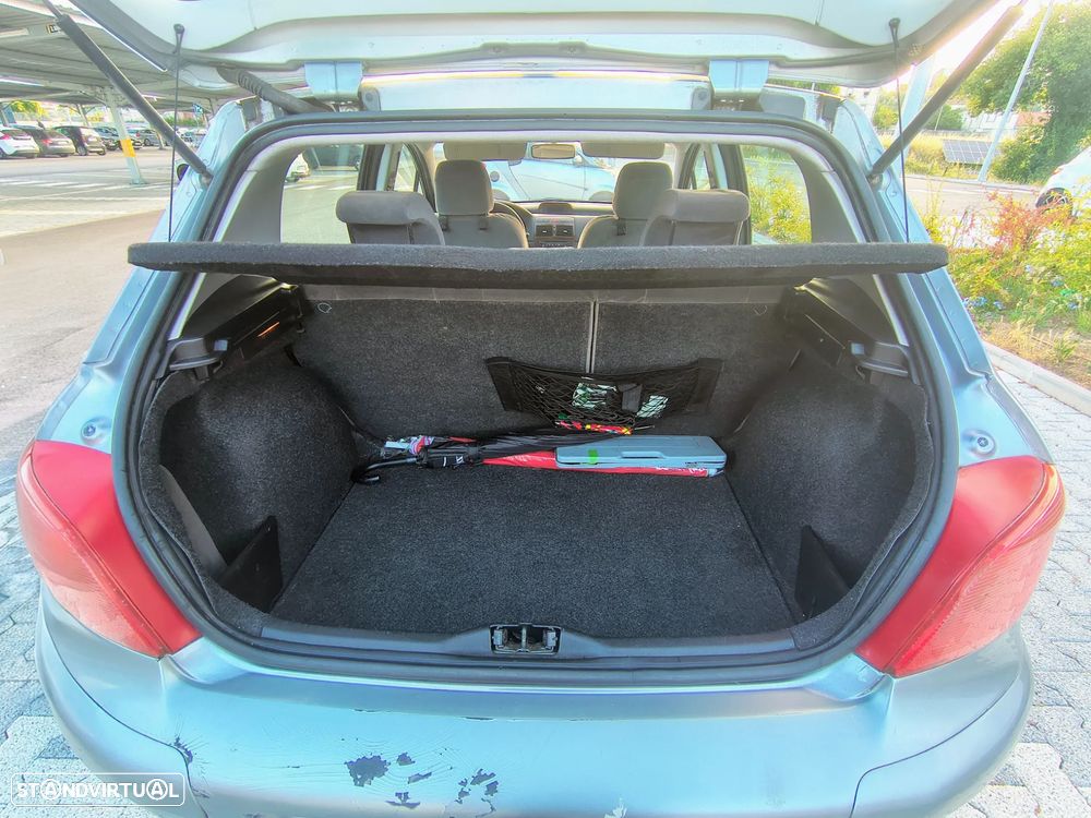 Peugeot 307 1.4 XR - 8