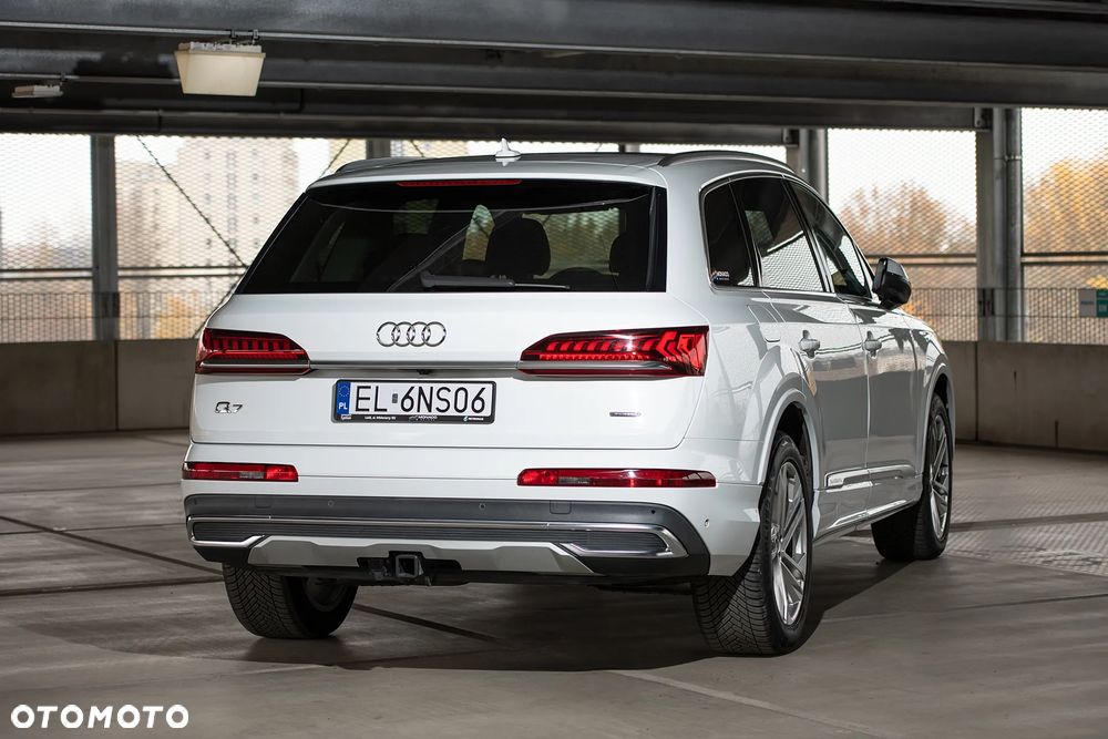 Audi Q7 - 7