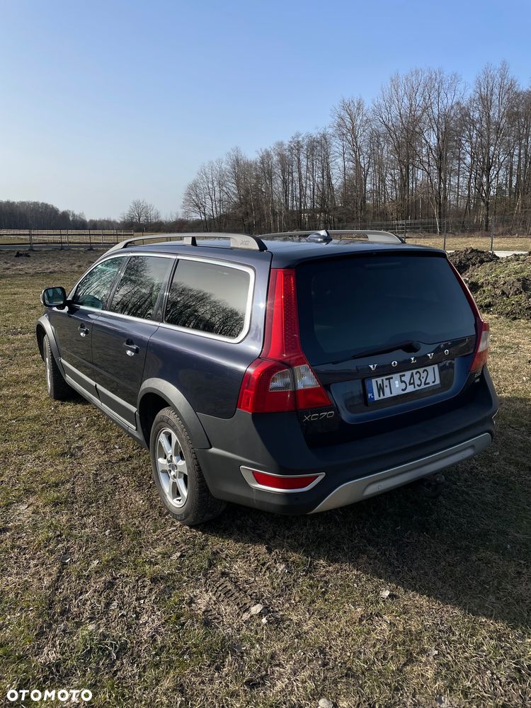 Volvo XC 70 2.4D Momentum - 5