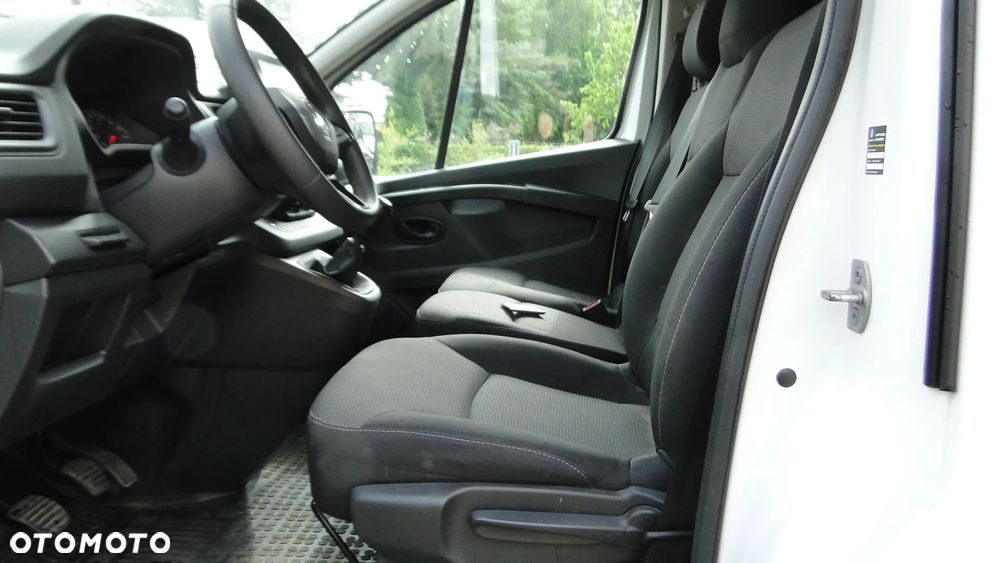 Renault Trafic - 15