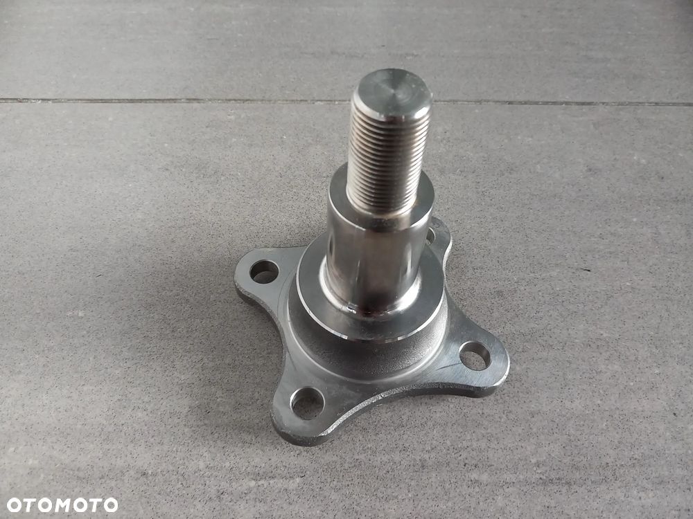 Czop piasty tylnego koła Transit, Custom 2483005 - 1