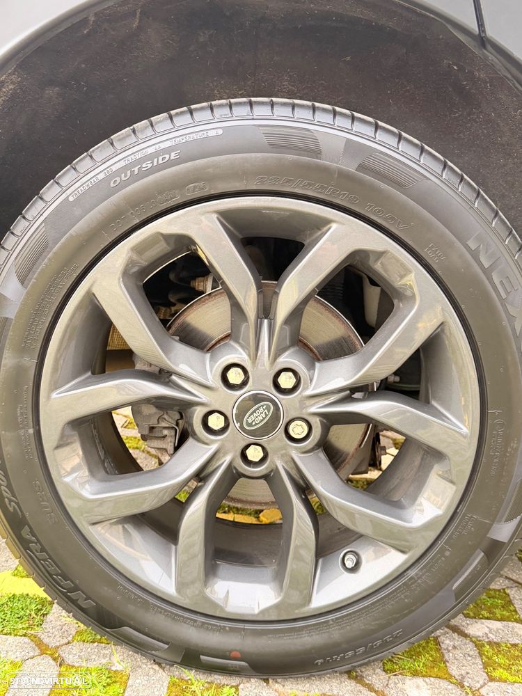 Land Rover Discovery Sport 2.0 TD4 HSE Luxury 7L Auto - 17