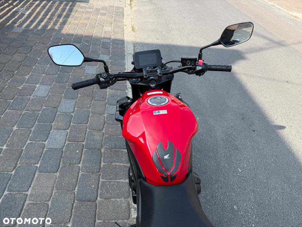 Honda CB - 8