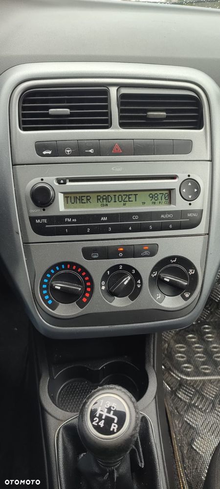 Fiat Grande Punto - 6