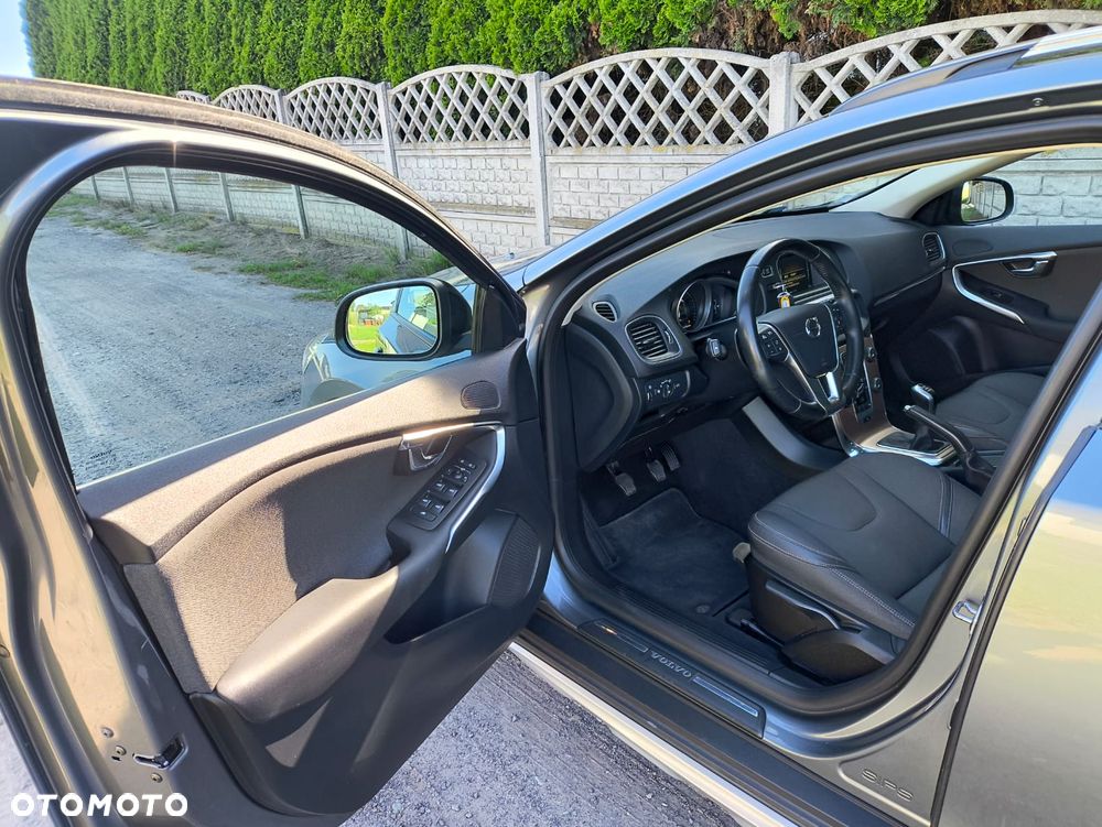 Volvo V40 D3 Momentum - 11