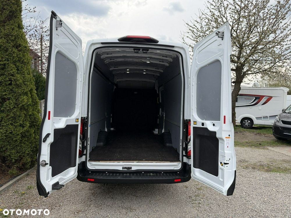Ford Transit - 12