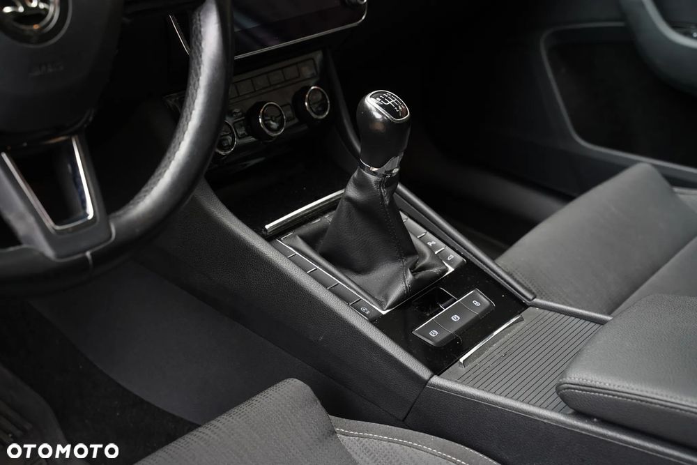 Skoda Superb 2.0 TDI Ambition - 18
