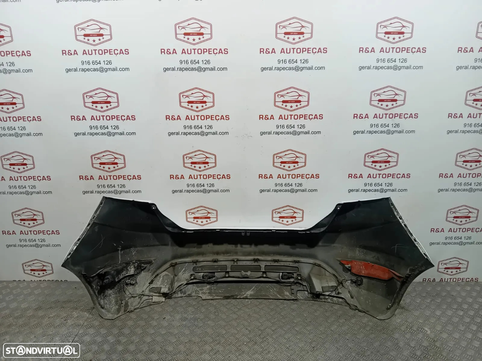 Parachoques Tras Ford Fiesta MK6 - 5