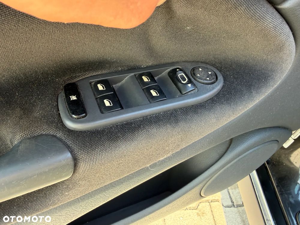 Citroën C5 II 2.0i 16V Exclusive - 14