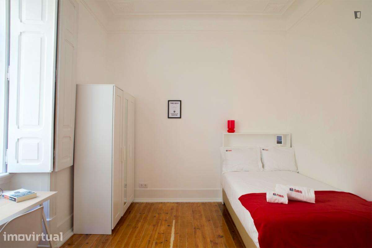 Quarto - localizado em Saldanha Lisbon - Grande imagem: 5/17