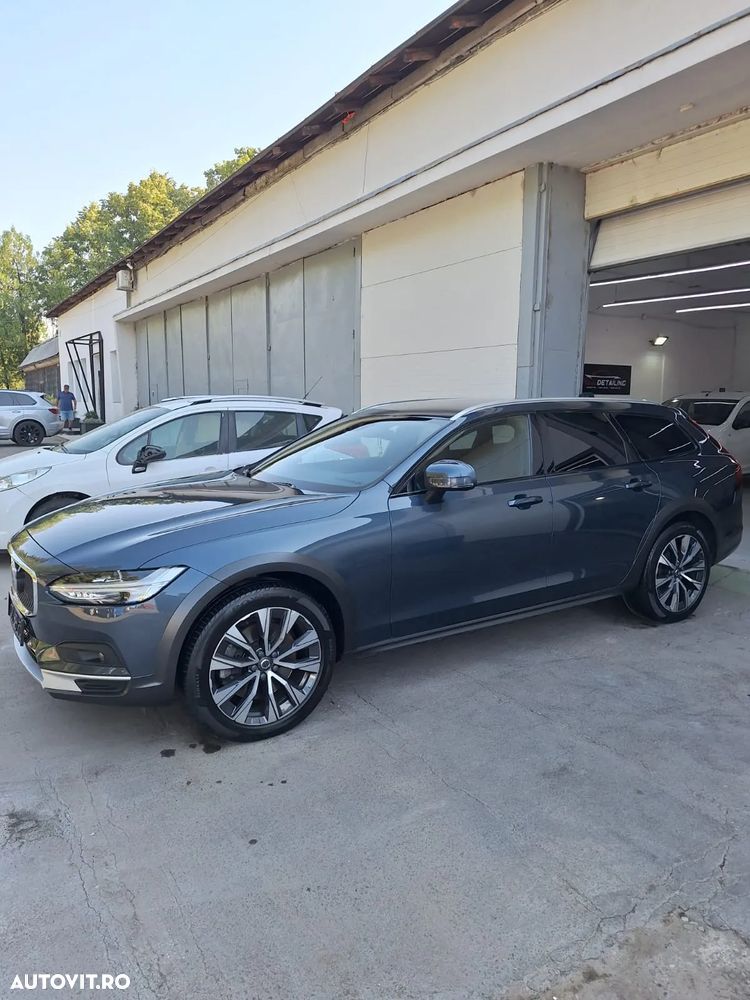 Volvo V90 Cross Country B4 D AWD Geartronic - 4