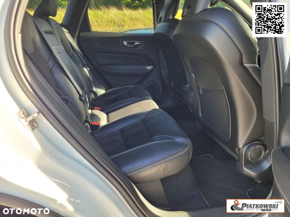 Volvo XC 60 D4 AWD R-Design - 24