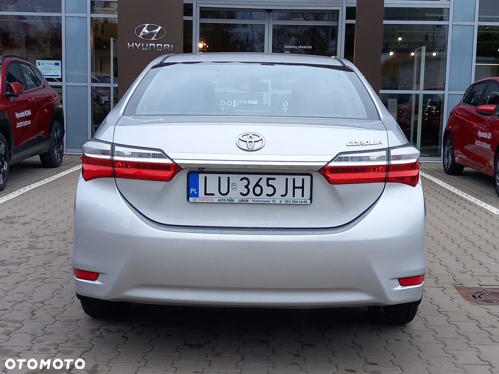 Toyota Corolla 1.6 Classic Plus - 8