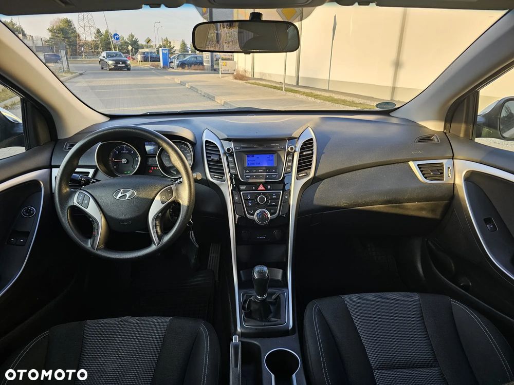Hyundai i30 1.4 CRDi Premium - 14