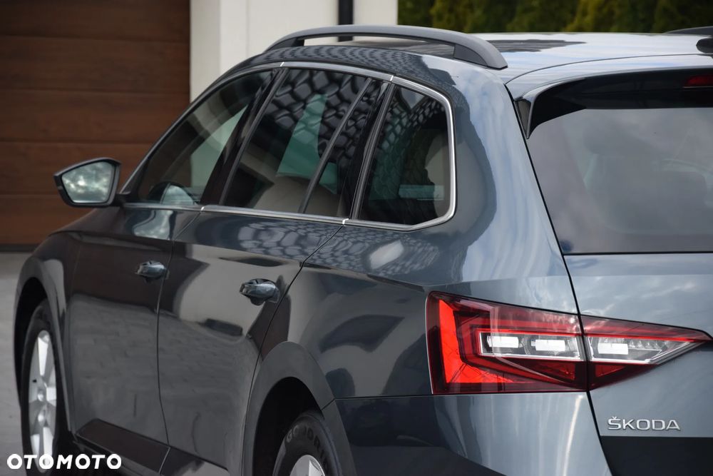 Skoda Superb 2.0 TDI Ambition - 19