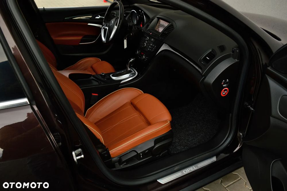 Opel Insignia 2.0 Turbo 4x4 Automatik Design Edition - 36