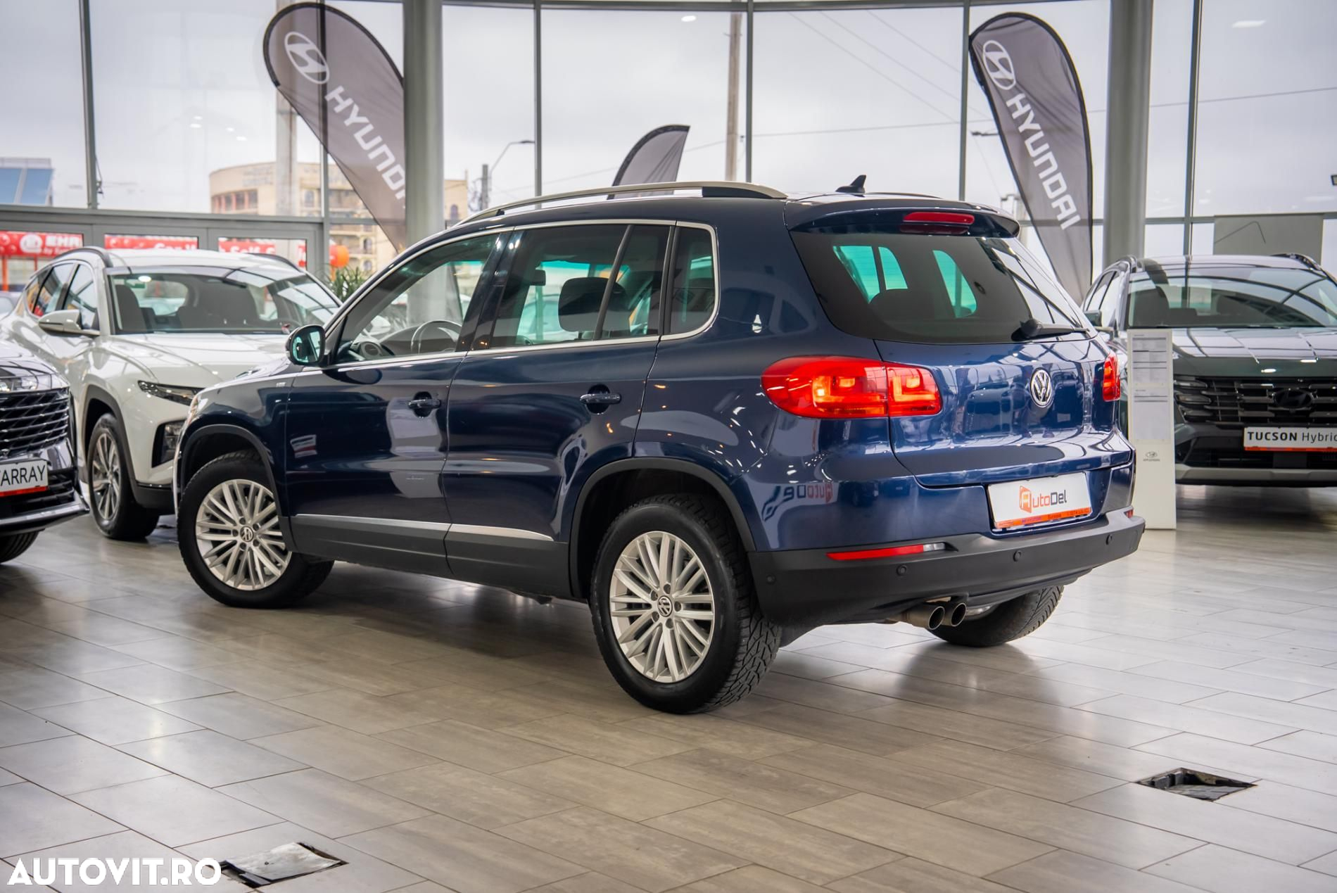 Volkswagen Tiguan 2.0 TDI 4Motion DSG BMT Track & Style - 3