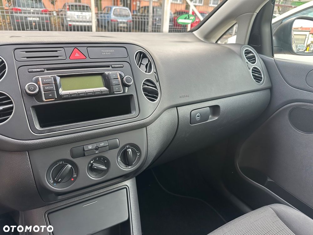 Volkswagen Golf Plus - 35