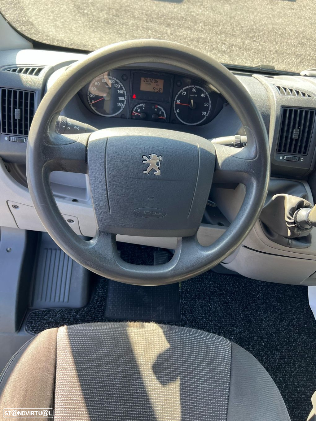Peugeot Boxer 2.2 HDi 330 L2H2 - 12