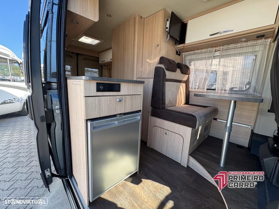 Pössl Roadcamp 640 camas gémeas - 8