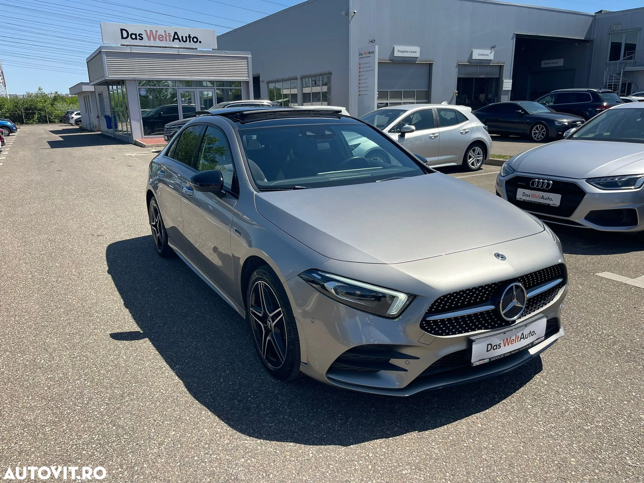 Mercedes-Benz A 250 e 8G-DCT AMG Line - 8