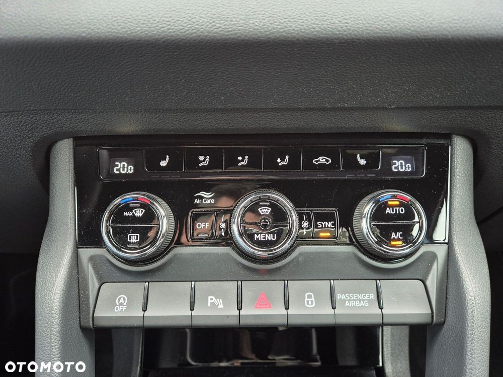 Skoda Karoq 1.5 TSI ACT Sportline DSG - 31