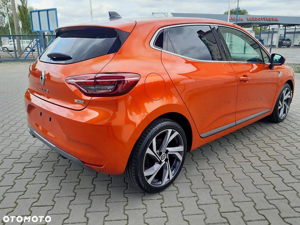 Renault Clio - 10