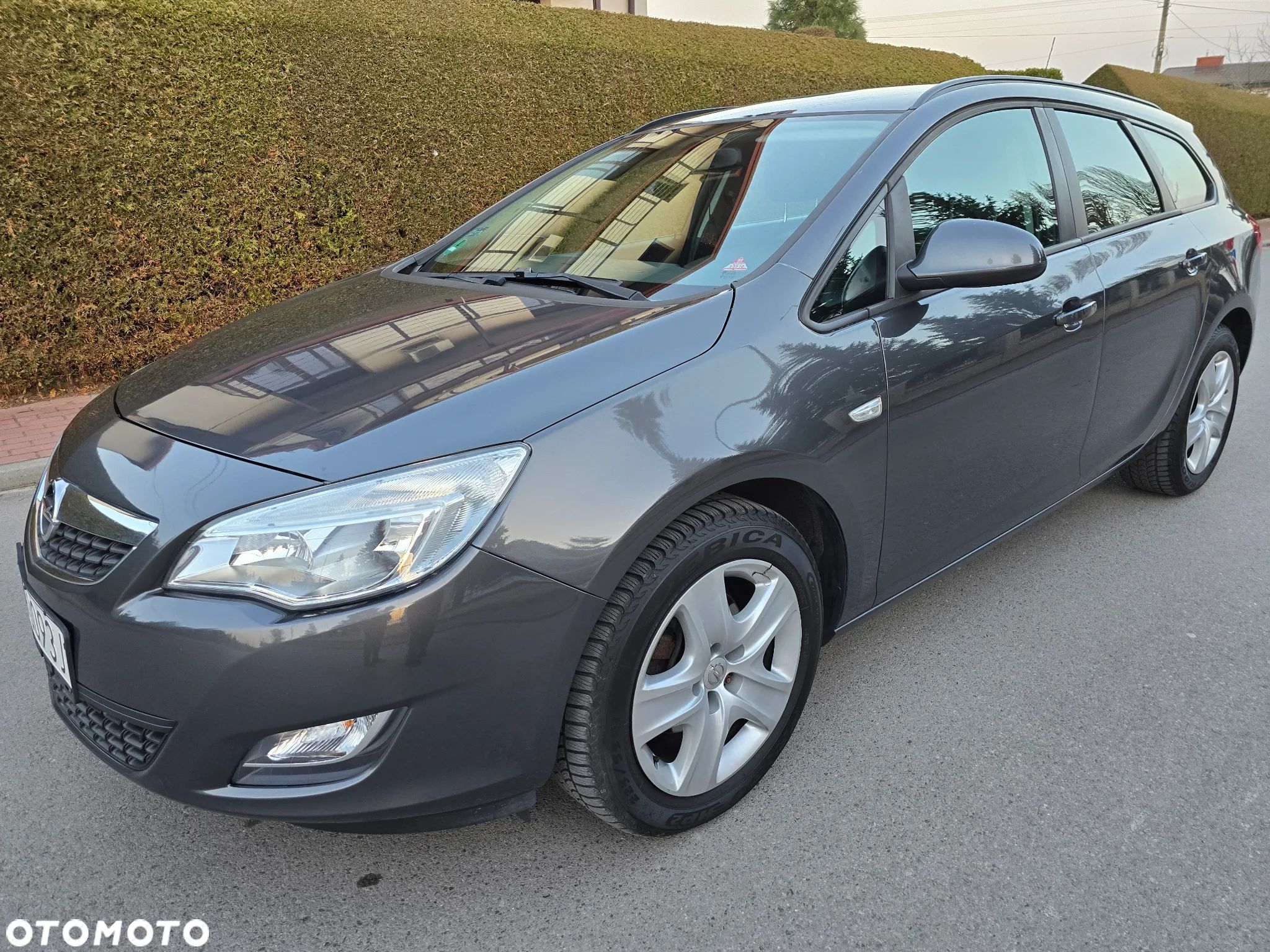 Opel Astra IV 2.0 CDTI Sport - 1