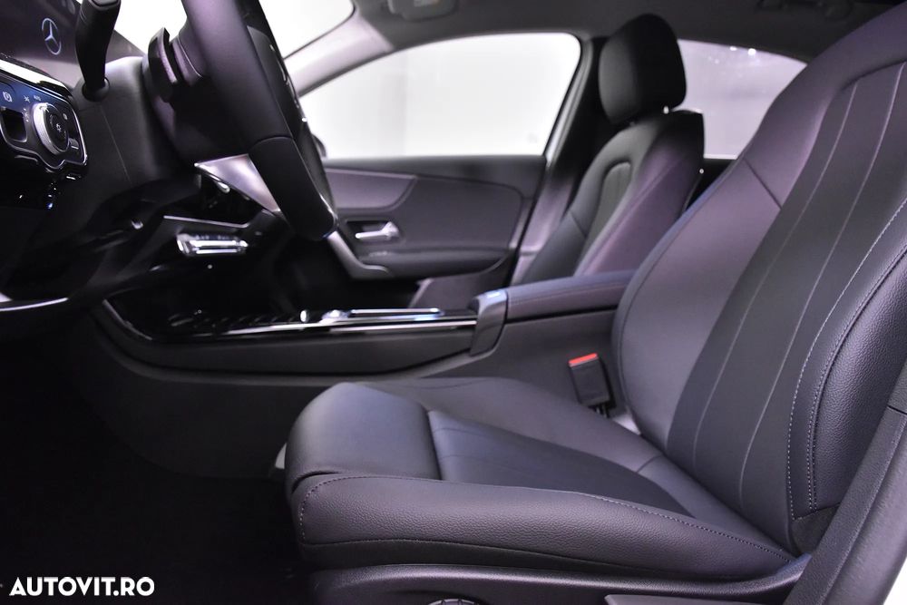 Mercedes-Benz A 200 d Sedan 8G-DCT - 24