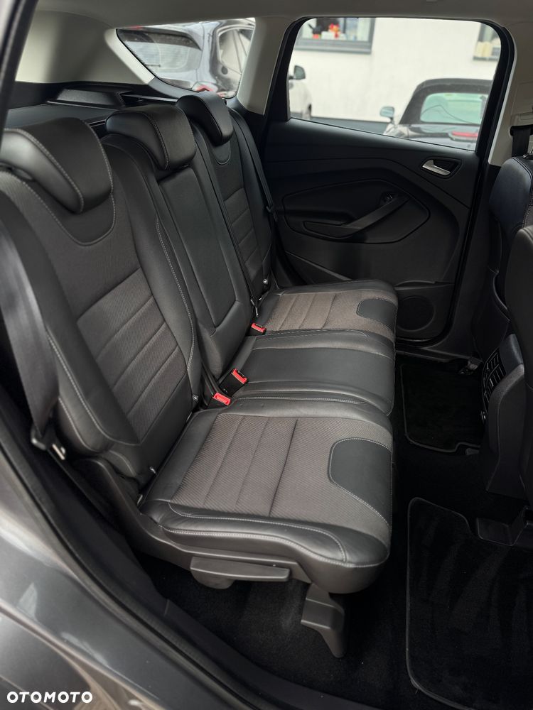 Ford Kuga 2.0 TDCi 4WD Titanium - 26