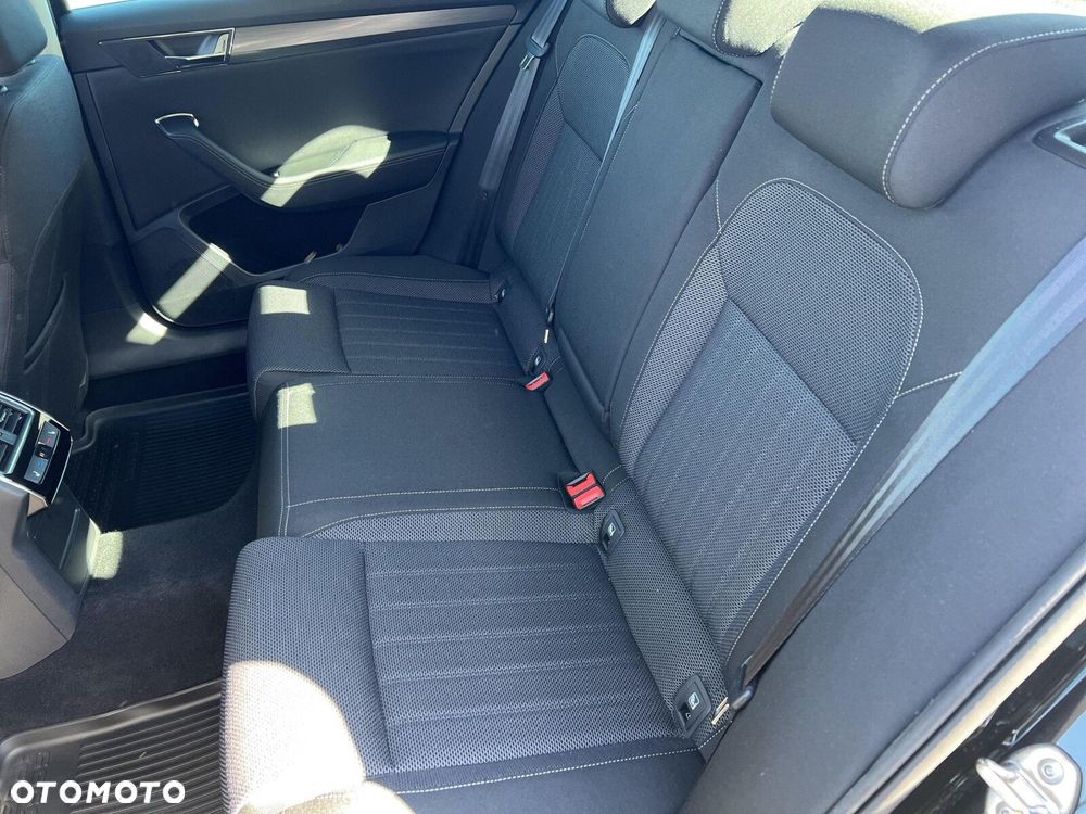 Skoda Superb 2.0 TDI SCR Style DSG - 12