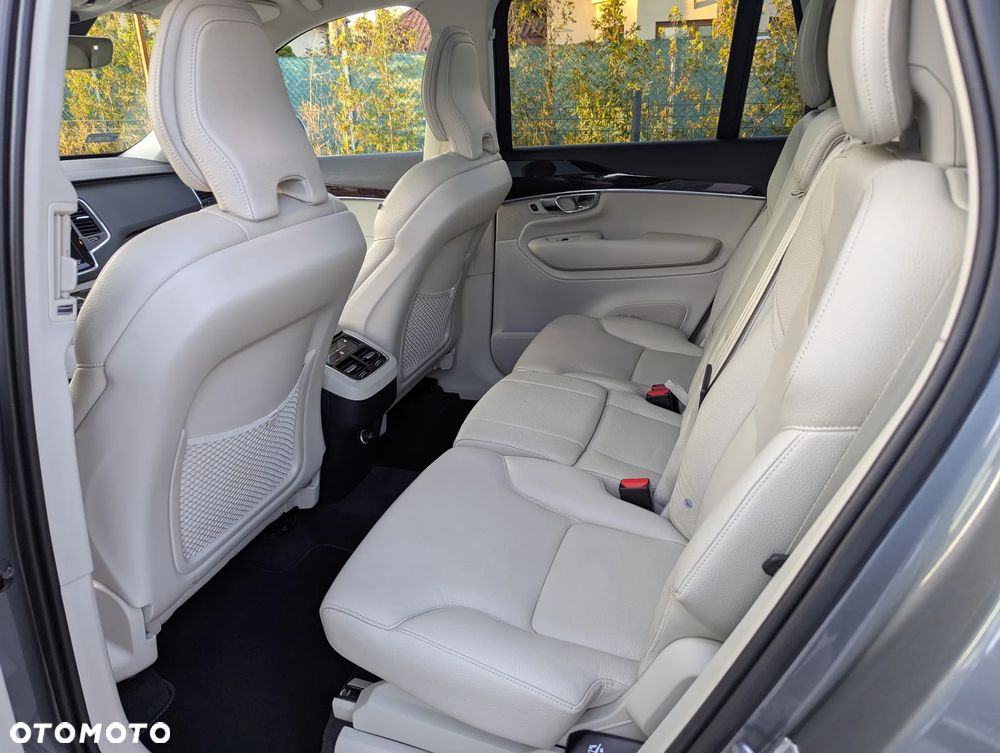 Volvo XC 90 T6 AWD Momentum 7os - 17
