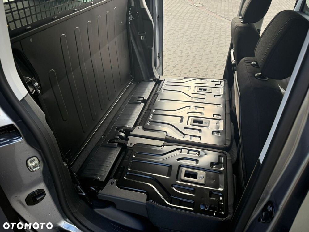 Opel Combo Combo Kombi Edition Plus 1.2 PureTech 110 KM S&S MT6 - 33