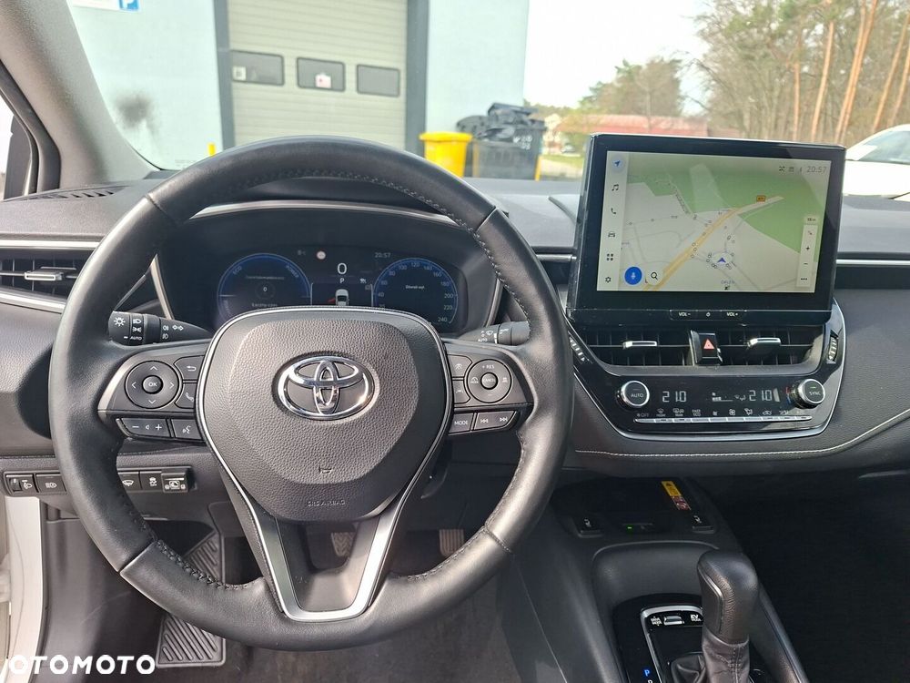 Toyota Corolla 1.8 Hybrid Comfort - 18