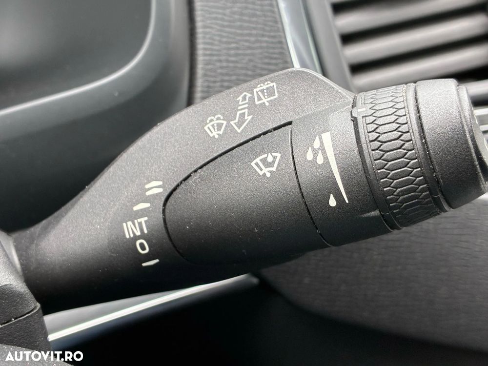 Volvo XC 90 - 40