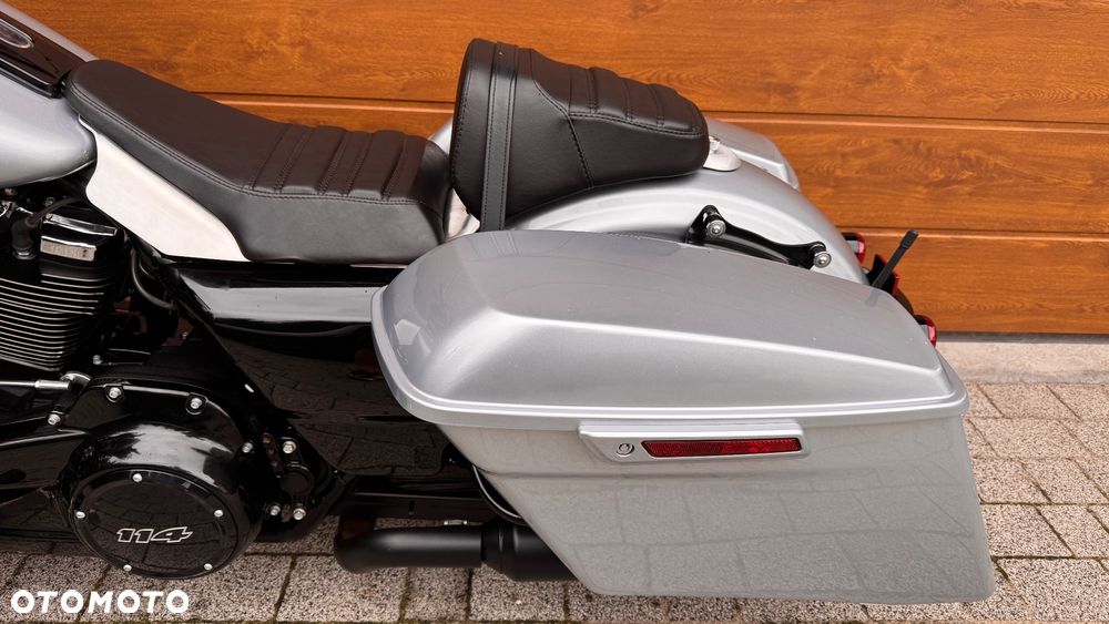Harley-Davidson Touring Street Glide - 8