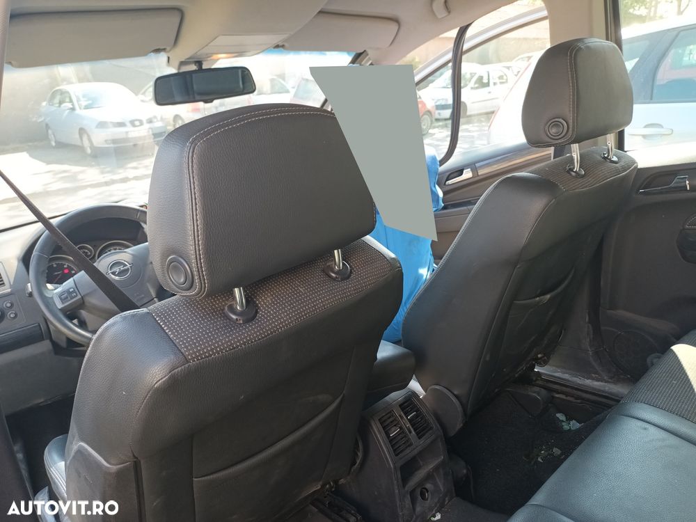 Dezmembrari  Opel ZAFIRA B  2005  > 0000 1.9 CDTI Motorina - 38