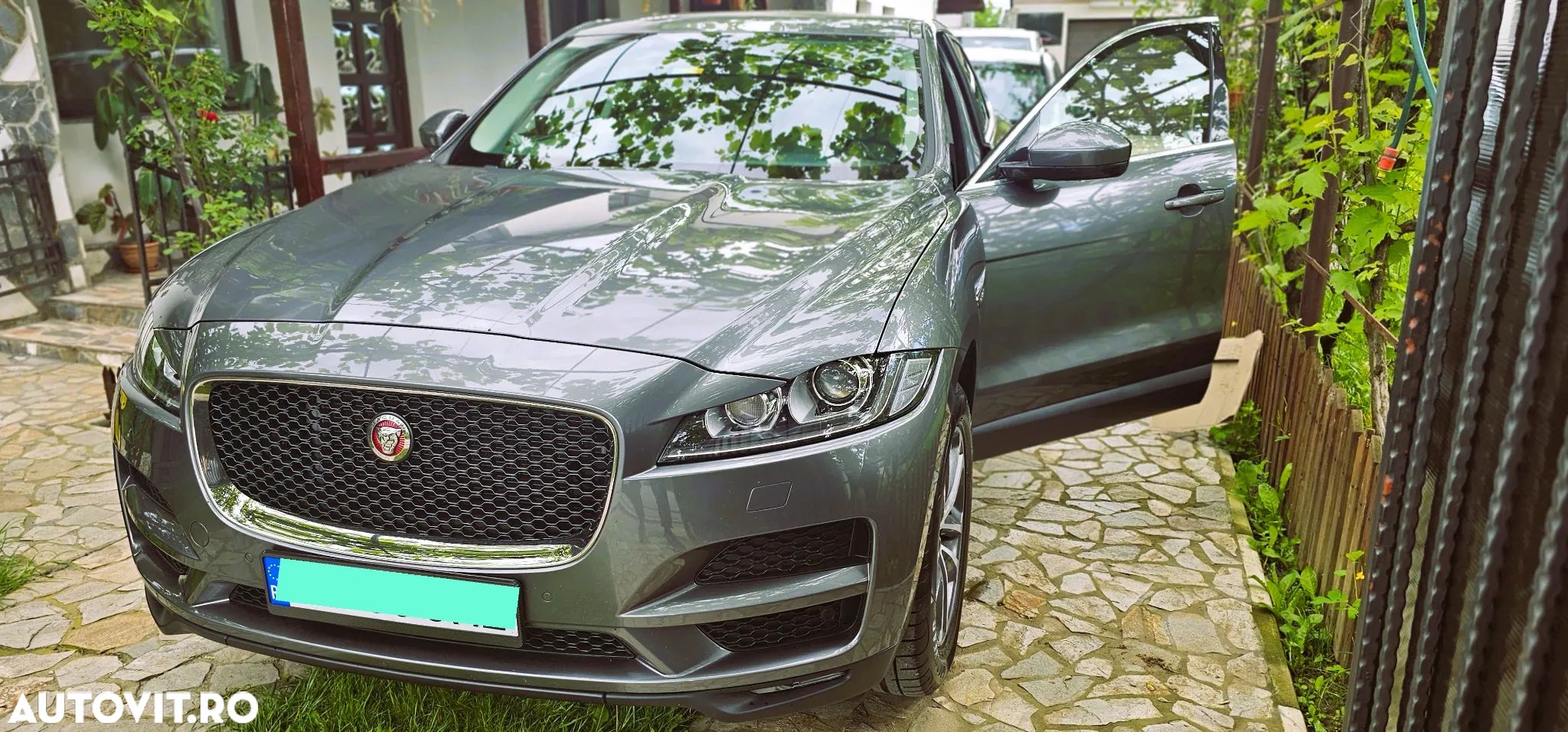Jaguar F-Pace 20d AWD Aut. Portfolio - 1