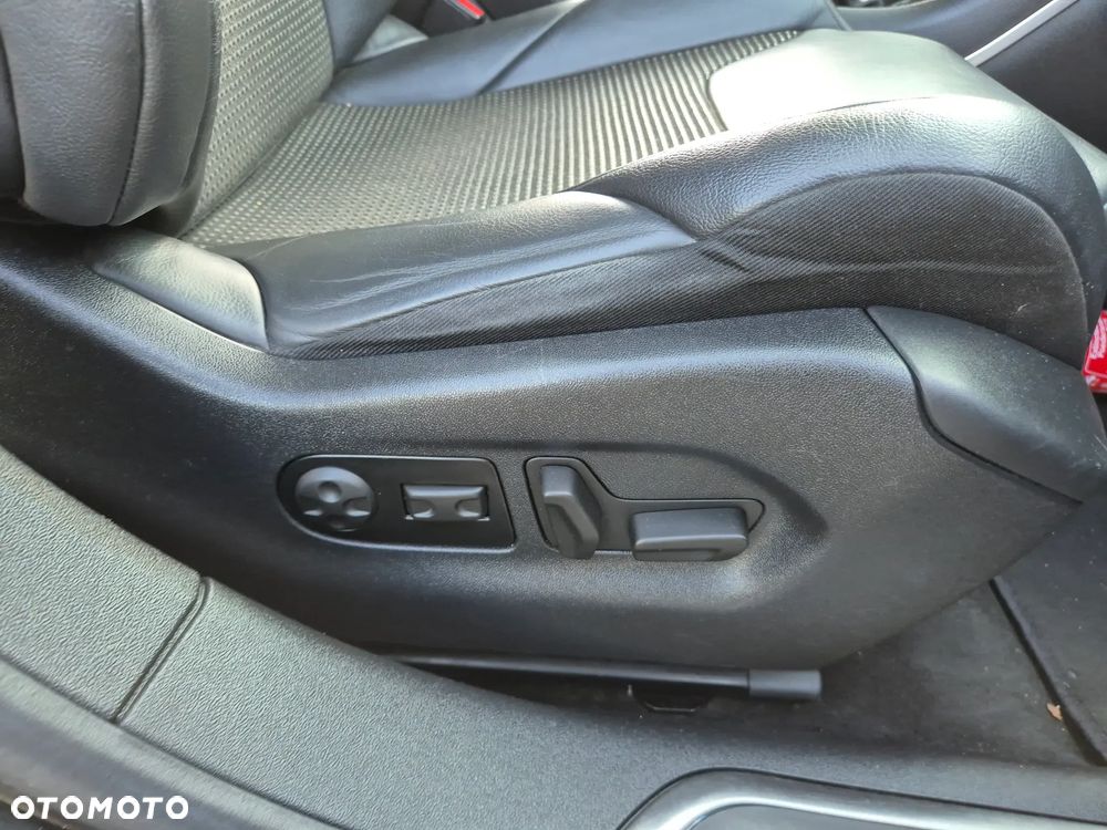 Citroën C5 2.0 HDi Exclusive - 18