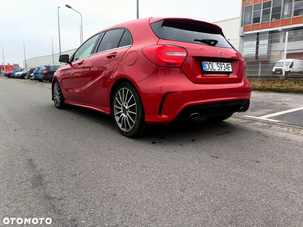 Mercedes-Benz Klasa A 180 (BlueEFFICIENCY) AMG Sport - 4