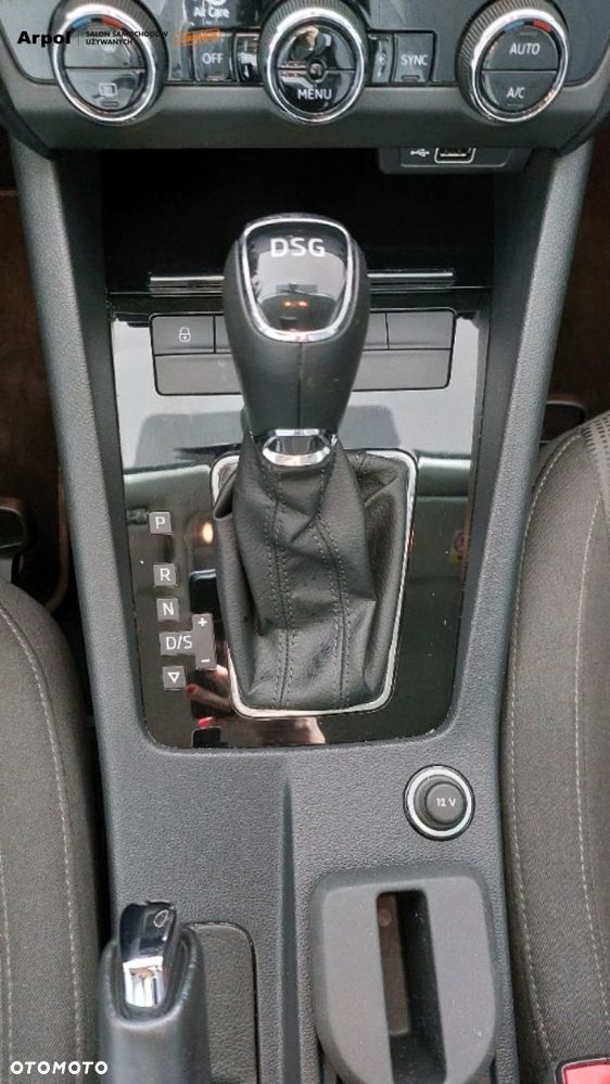 Skoda Octavia Combi 1.5 TSI ACT DSG Style - 25