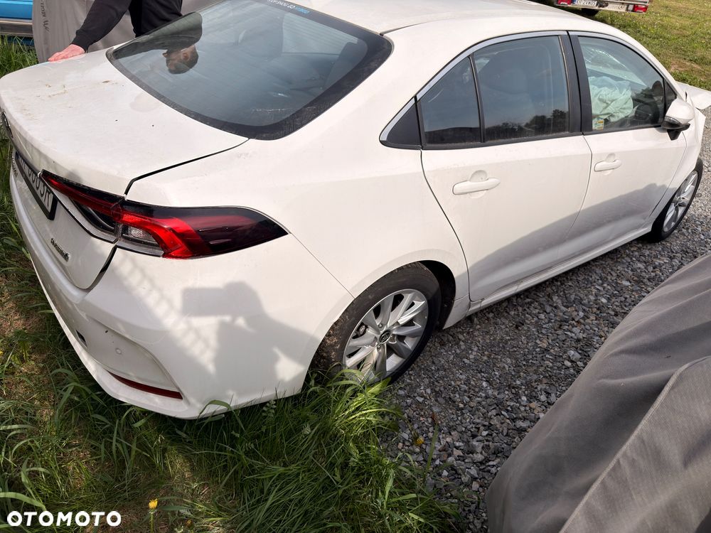 Toyota Corolla 1.8 Hybrid GPF Comfort - 4