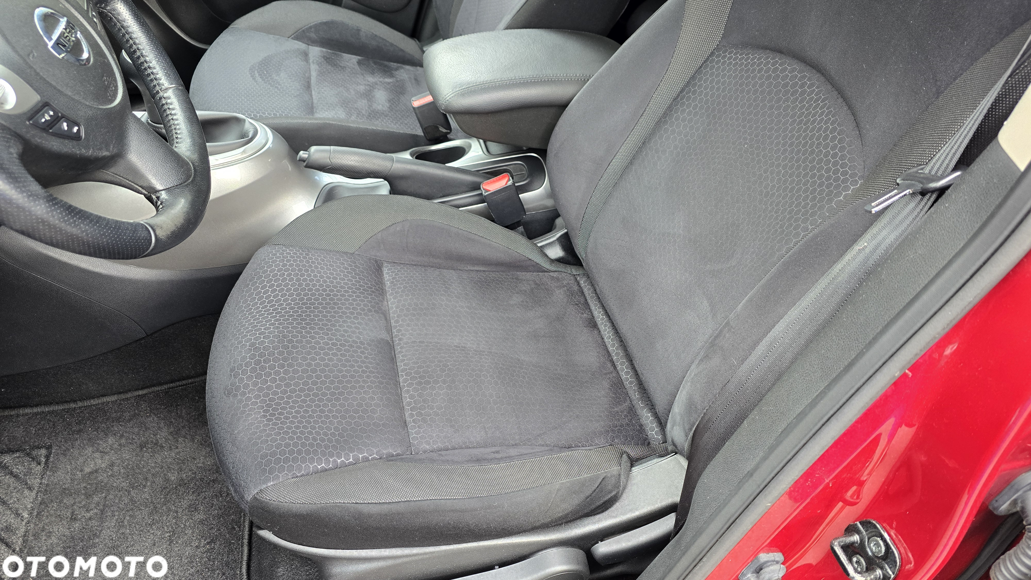 Nissan Juke 1.6 Acenta S&S - 17