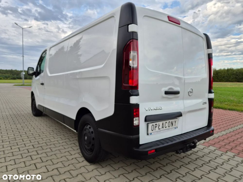 Opel Vivaro - 10