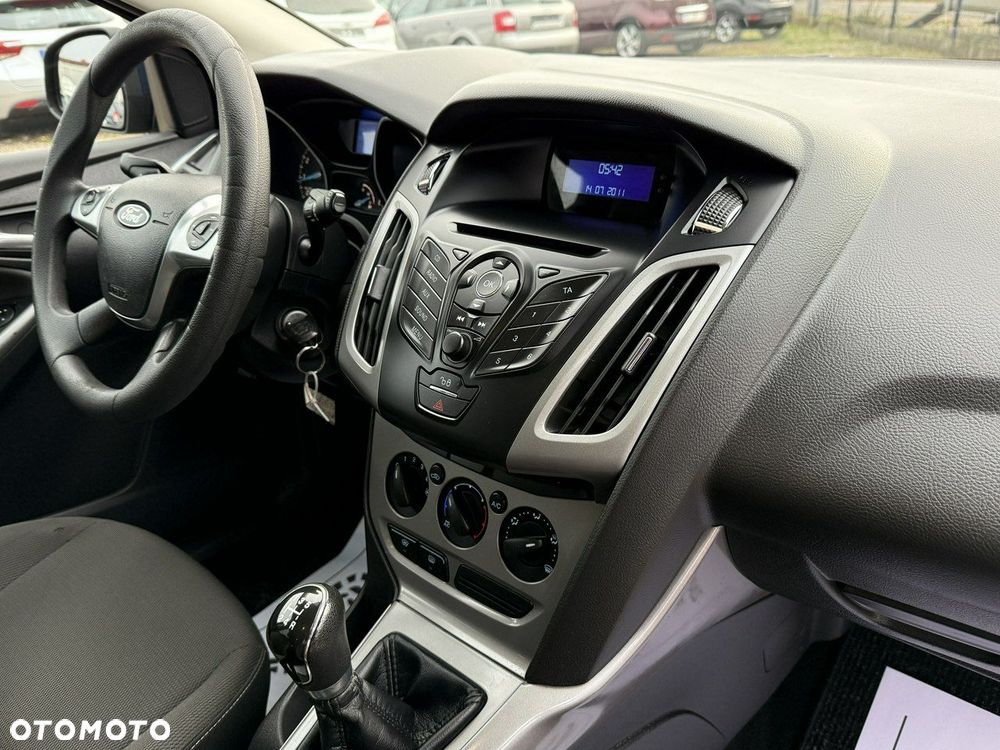 Ford Focus - 33