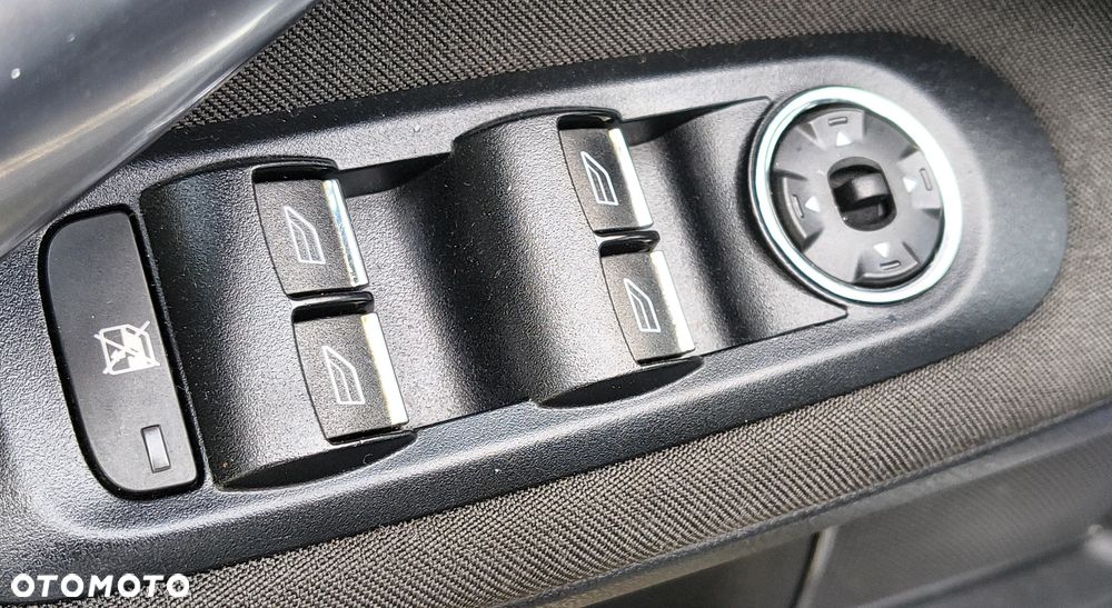 Ford Mondeo - 21