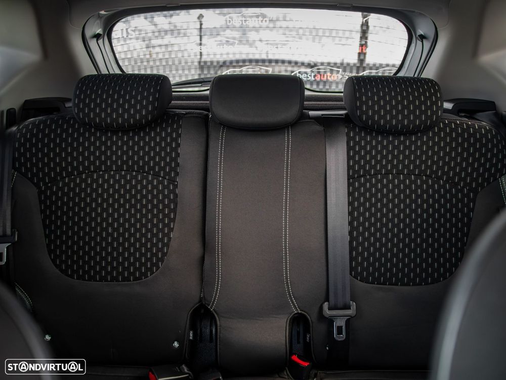 Renault Captur 1.5 dCi Exclusive - 17