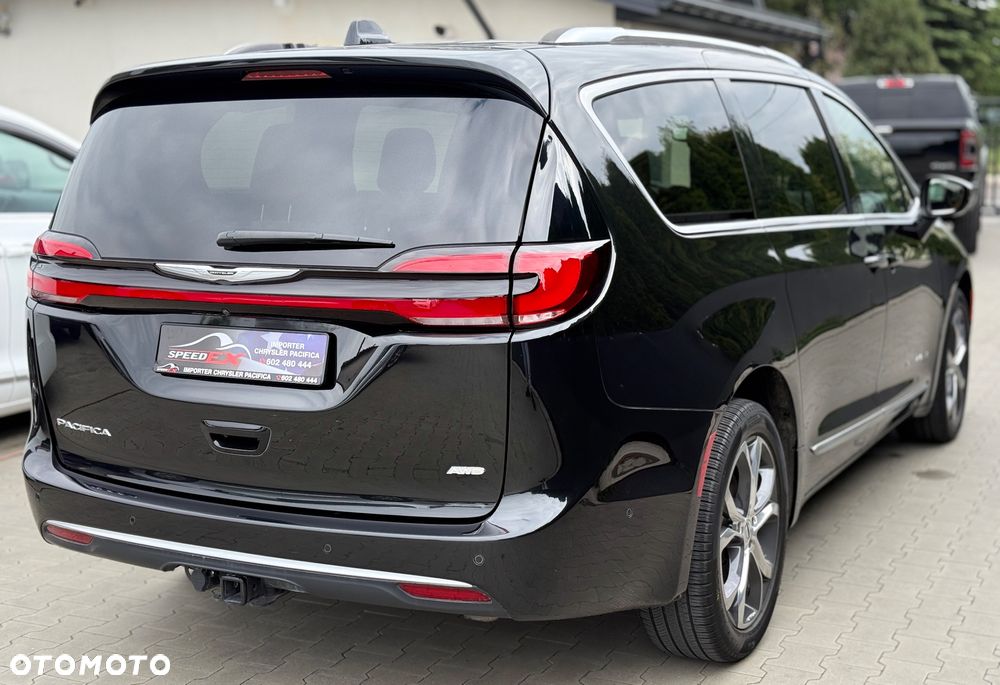 Chrysler Pacifica - 10